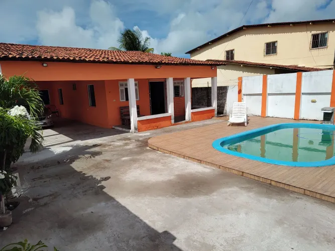 Praia de catuama,,,Casa em catuama Valor 1,200 por mês telefone ZAP *