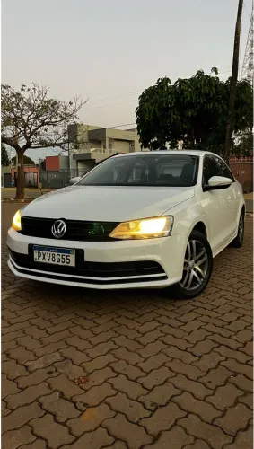 Volkswagen Jetta Trendline 2.0 T.flex 8V 4P Tip. 2016