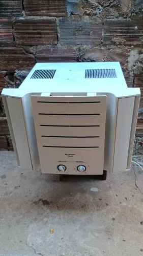 Ar condicionado de janela Springer Midea de 10 mil btus serpentina cobre gelando