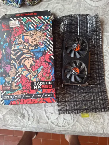 Placa radeon rx 550