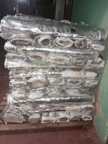 Vendo um pallet de manta asfáltica aluminizada