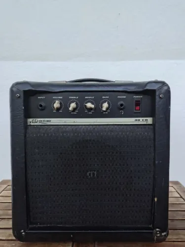 Amplificador de Baixo Meteoro 30 CB