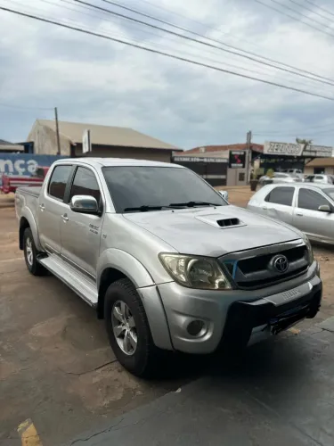 Toyota Hilux CD SRV D4-d 4X4 3.0 TDI Diesel AUT 2010