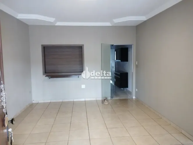Casa Comercial disponível para locação no bairro Centro em Uberlândia-MG