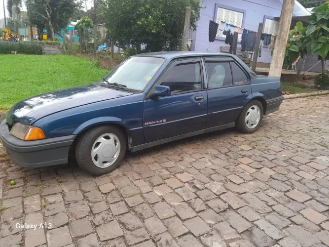 Chevrolet Monza GL 2.0 Efi/sl/l/650/club/barc.2e4p (álcool) 1994