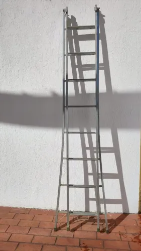 ESCADA EXTENSÍVEL DE ALUMÍNIO - 4,80 metros