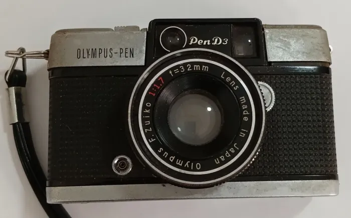 Câmera Olympus Pen D3