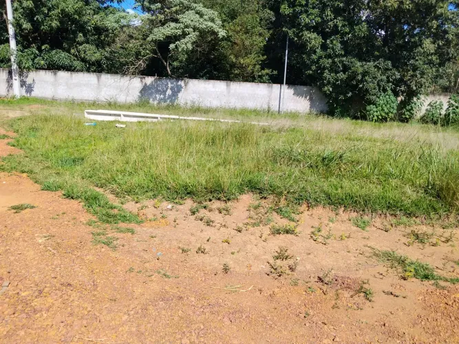 Lote em condomínio no morro da Cruz São Sebastião