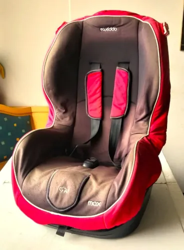 Cadeirinha de Bebê para Carros - Marca Kiddo (Modelo Max) - Usado 