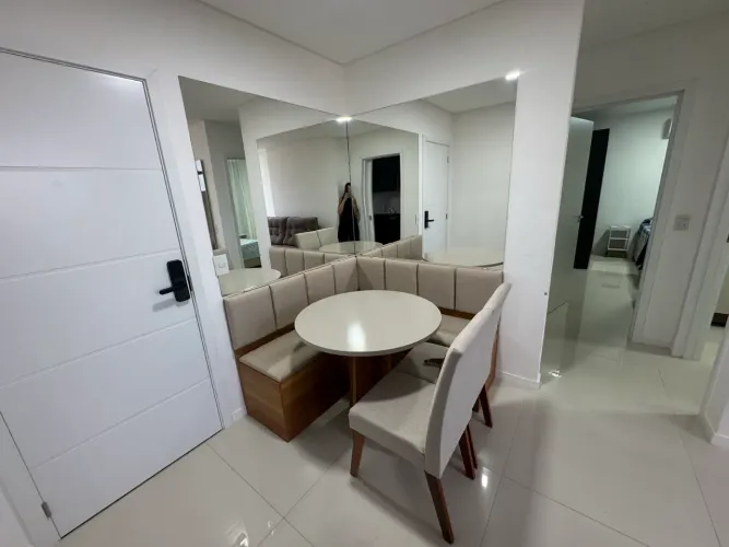Apartamento de 2 quartos mobiliado