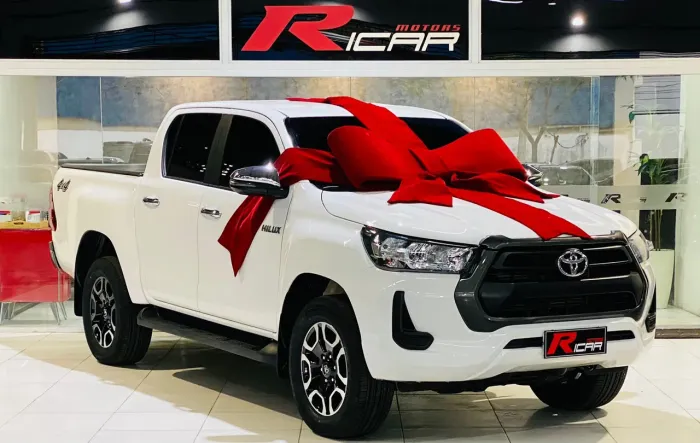Toyota Hilux CD 4X4 2.8 Diesel Mec. 2024