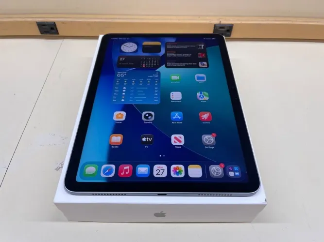 IPAD AIR M4 256GB 12 DE RAM NOVINHO 2MESES DE USO APENAS