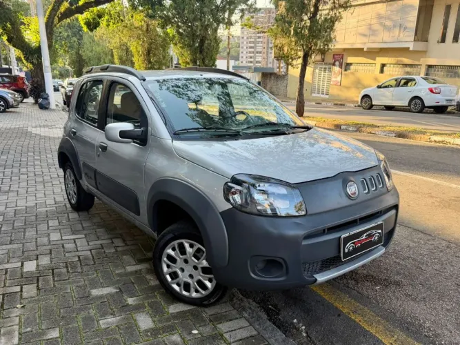 Fiat Uno WAY 1.0 Flex 6V 5P 2013