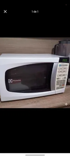 Vendo microondas funcionando tudo certinho