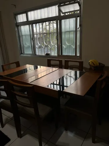 Mesa de madeira retrátil 8 lugares