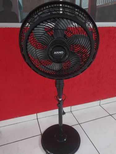 Ventilador Arno de coluna Seminovo 