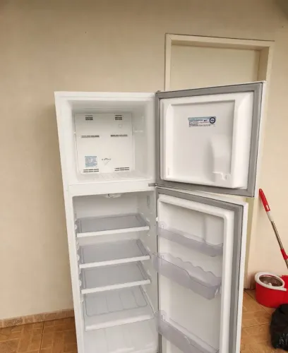 Geladeira Frost Free( NAO GELANDO)