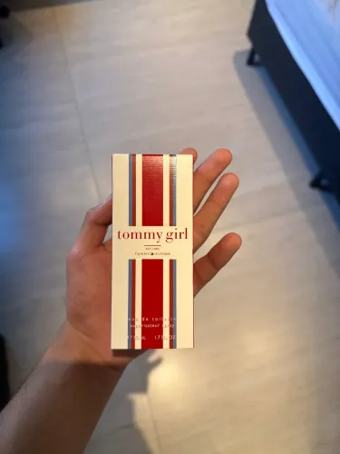 Tommy Girl perfume