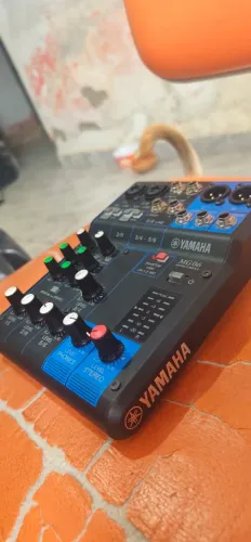 Mesa de som yamaha 6 canais <br>MG06 <br>6 CANAIS