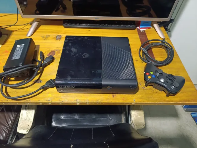 Xbox 360 Slim. 160GB