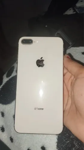 iPhone 8 Plus