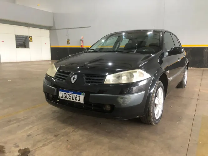 Renault Megane Sedan Dynamique 2.0 16V Mec. 2008