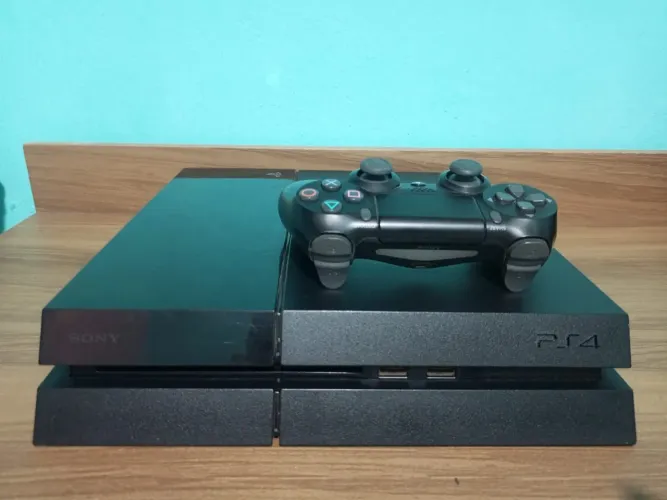 PS4 - Playstation 4 FAT ( leia a descrição)