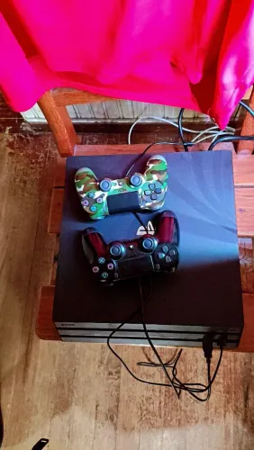 PS4 pro 1TB 