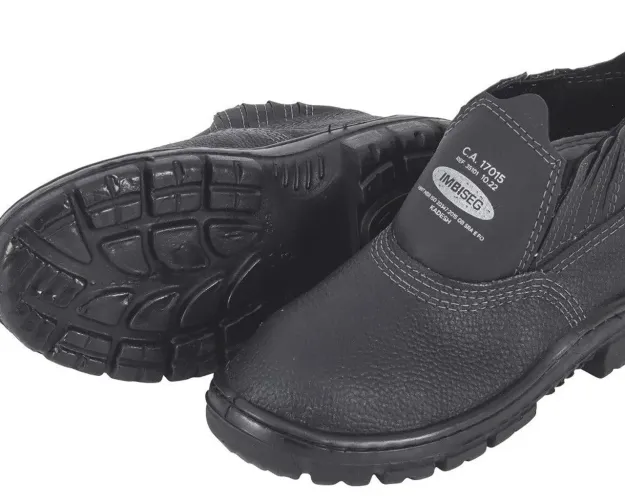 Vendo bota de segurança 