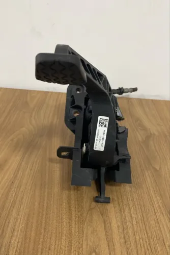 Pedal embreagem Ford ka