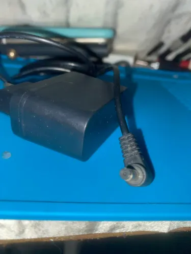 fonte com plug P4 90