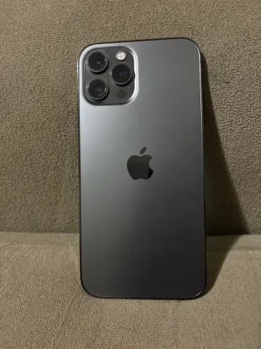 IPHONE 12 PRO MAX COM DESTALHES