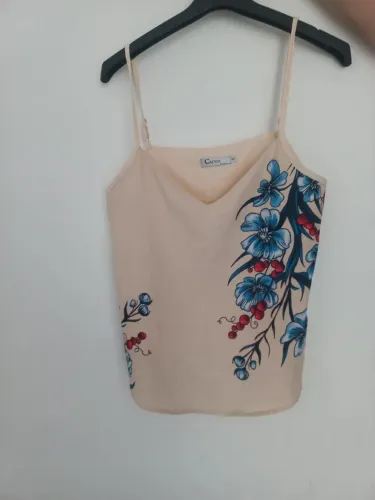 Blusinha de alça