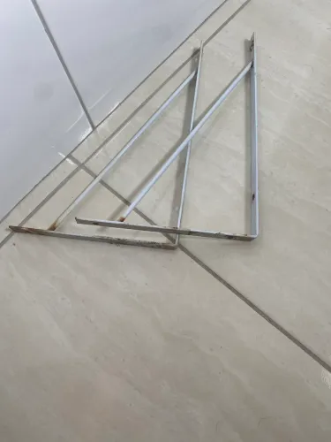 Mão francesa 0,34cm x 0,23cm