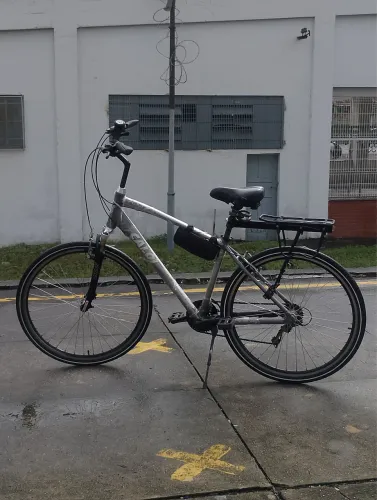 Vendo uma Caloi 700
