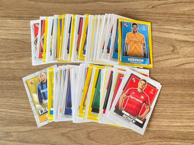 100 cards da coleção Topps Superstars 22/23 - Ótimas condições - Lote todo!
