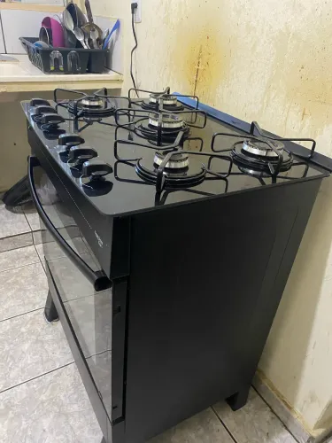 Vendo fogao semi novo