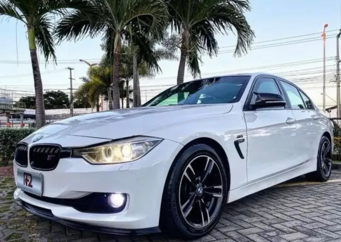 BMW 320I A 2.0 Turbo/activeflex 16V 184cv 4P 2014