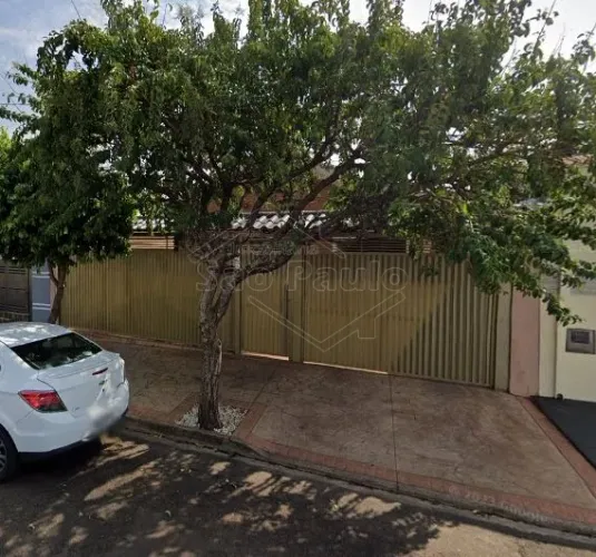 Venda de Casas / Padrão na cidade de Araraquara