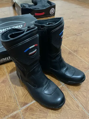 Bota motociclista