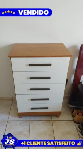 CÔMODA 5 GAVETAS