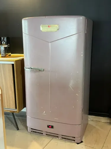 Geladeira Retrô Hotpoint