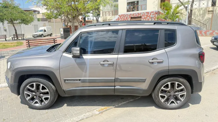 Jeep Renegade Longitude 1.8 4X2 Flex 16V Aut. 2021