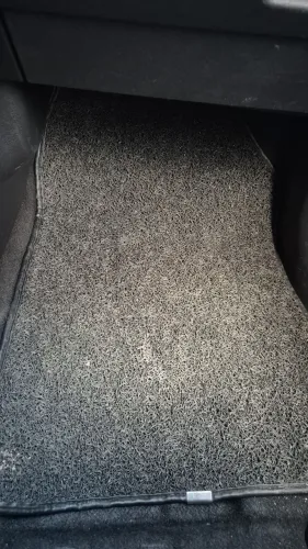 Tapete para carro kicks  kapazzi