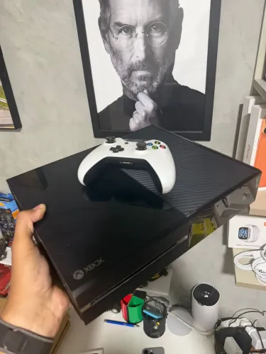 Xbox One com vários jogos