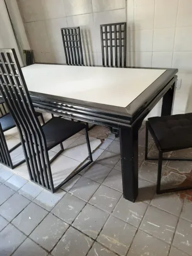 CONJUNTO MESA E 6 CADEIRAS