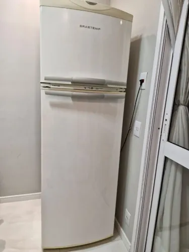 Geladeira frost free 410 litros 220v