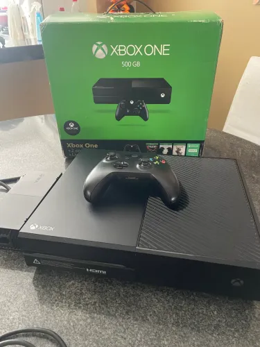Vendo Xbox One 500GB