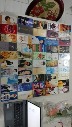 Coleção Rara de CDs Japoneses Originais 8cm - ZARD, WANDS, Globe, Hide e Outros
