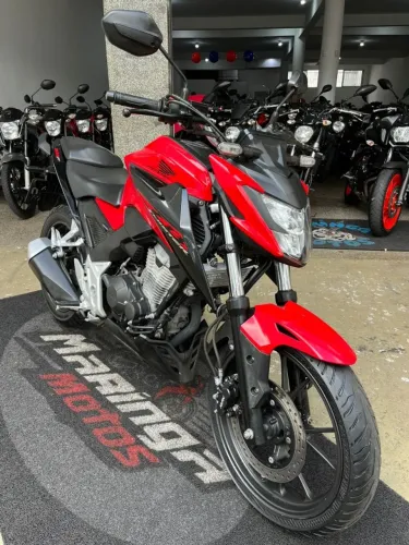 Honda CB 300F 2024. Vale a pena conferir.